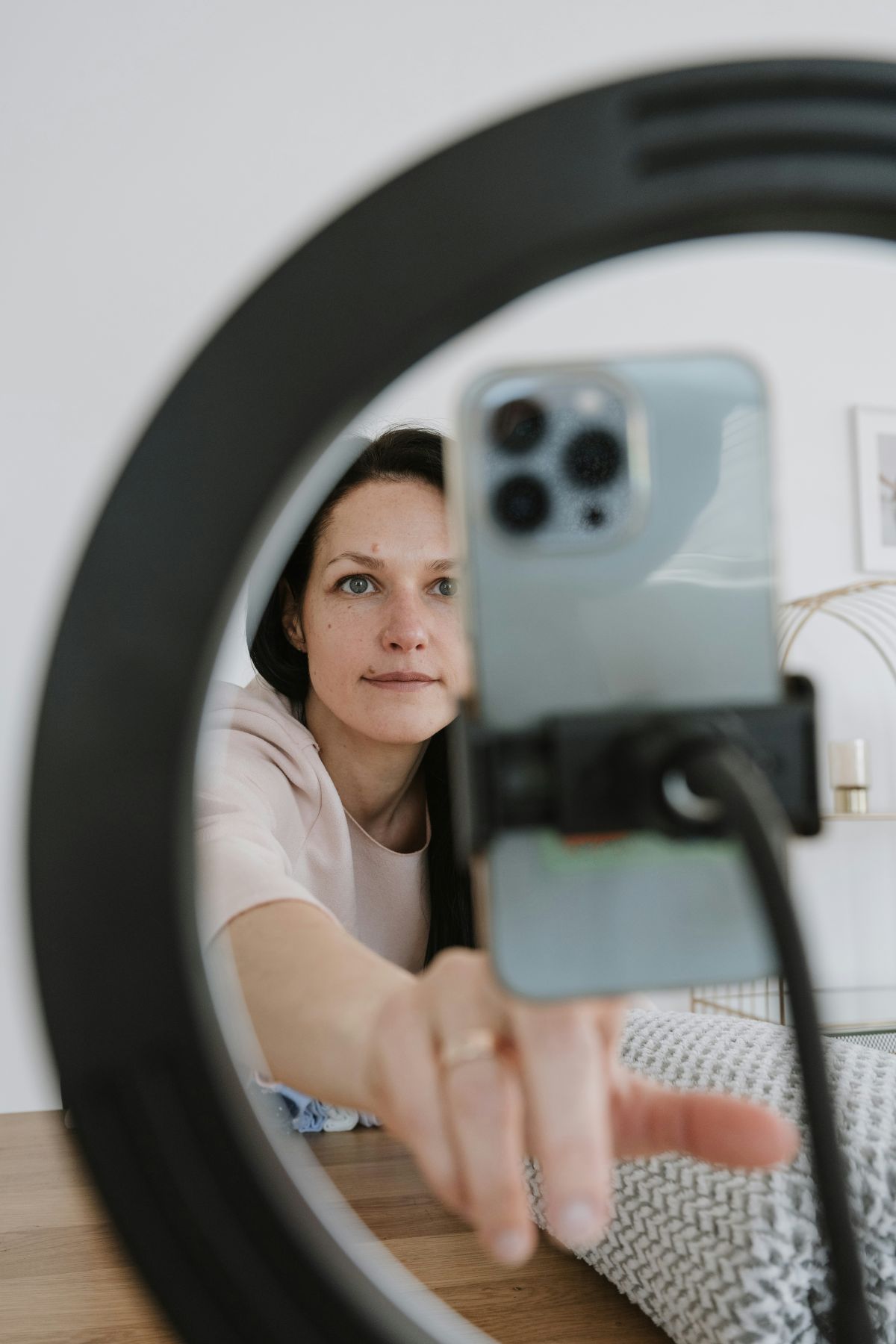 woman-preparing-for-interview